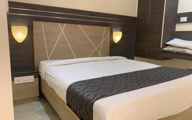 Hotel Temple City