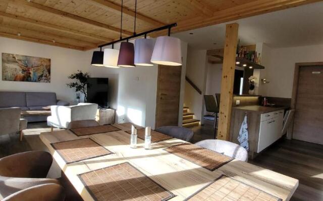 Hochalmbahnen Chalets Rauris 1-02, Maislaufeldweg 1b