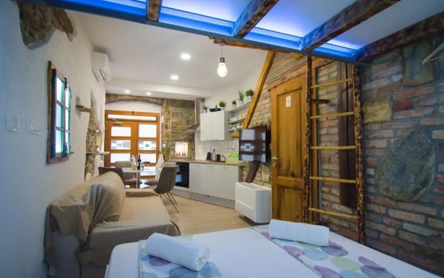 Traditional Piran studio