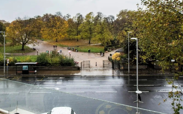 Hyde Park Gate II by Onefinestay