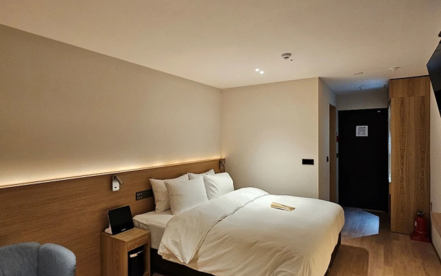 JungGam Hotel