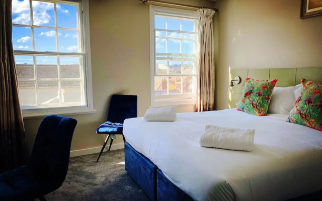 Chapter 1 Hotels