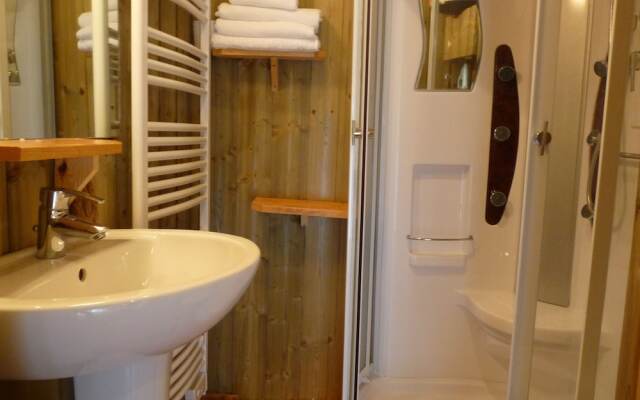 DéfiPlanet' à Dienné - Hébergements insolites