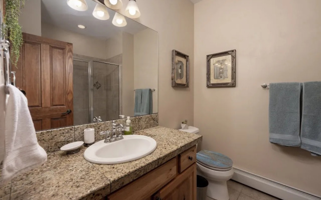 Telemark 4 Bedroom Townhouse by RedAwning