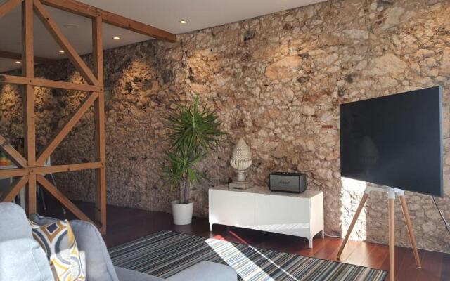 1881 Historical duplex Suite