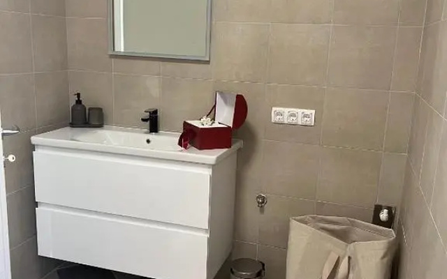 Small, 2 bedroom house, 50 m from the sea