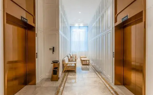 Vienna International Hotel (Sichuan Normal University Chenglong Campus)
