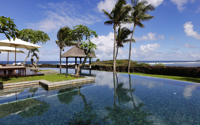 Shanti Maurice Resort & Spa