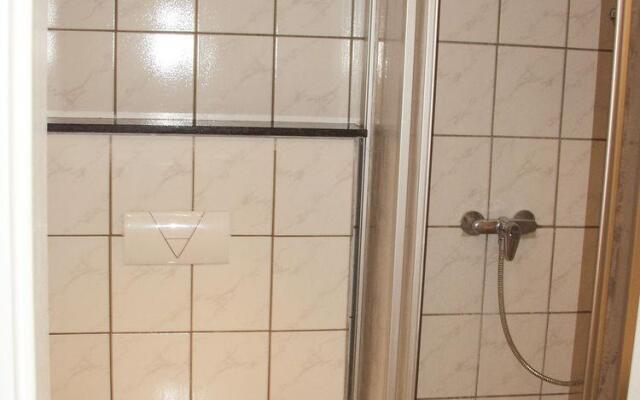 Tolstov-Hotels Big Room Apartment