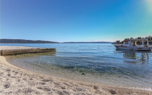 Nice Home in Kastel Sucurac With Wifi and 3 Bedrooms