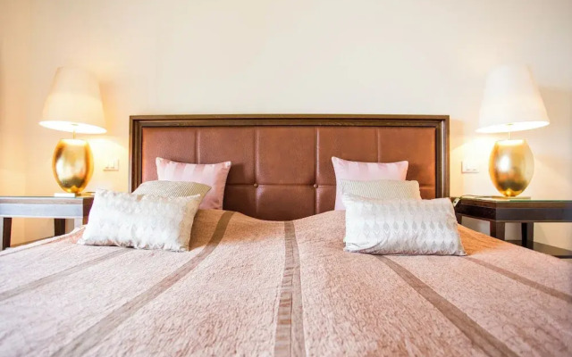 Mira-mare Apartments & Suites
