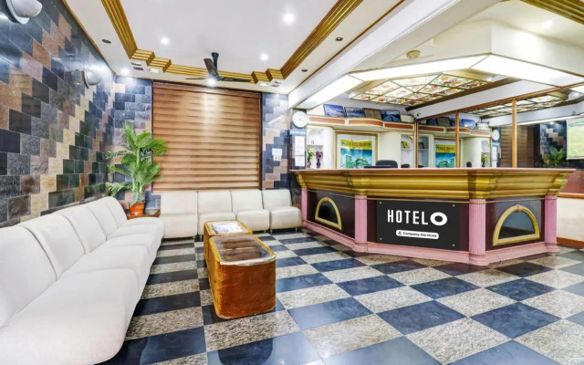 OYO 15837 Hotel Rvee's Regency