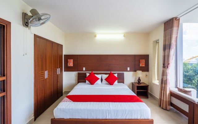 OYO 416 Giao Thông Hotel