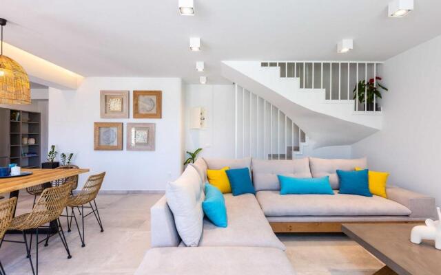 Villa Smili-Naiades/3 bedrooms, luxury, beachfront