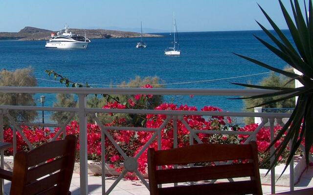 Cyclades Hotel