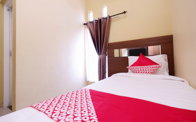 Super OYO 1506  Shabrina 2 Syariah – Guest Rooms – Surakarta