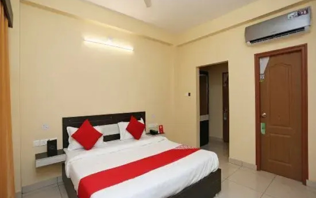 OYO Flagship 27030 Hotel Blue Bell