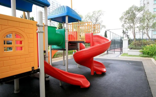 Fancy And Classic Studio Room At Bellezza Apartment