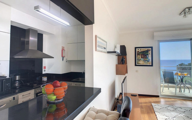 Rodamar Apartment by MHM