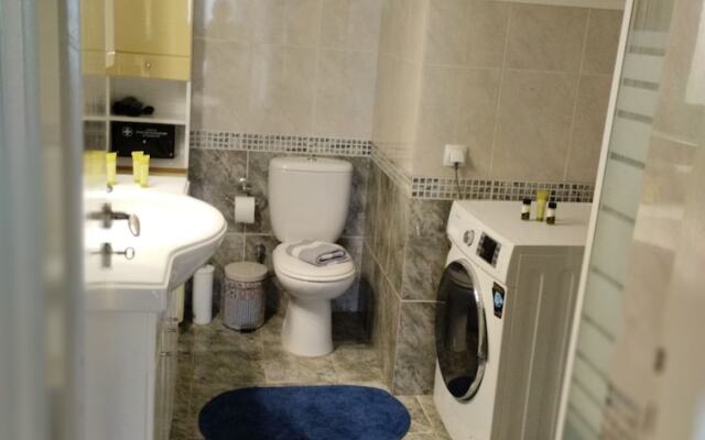 Beautiful 2-bed Apartment in Chania 65 sqm Space w