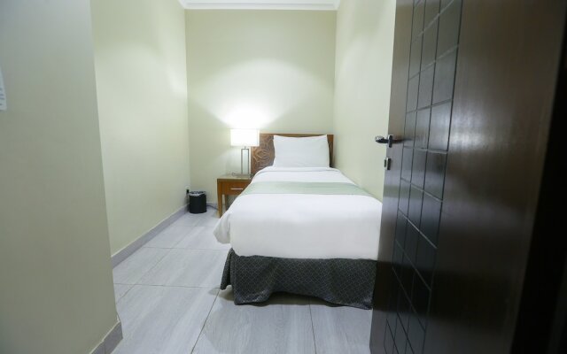 Lotaz Hotel Suites Al Salamah