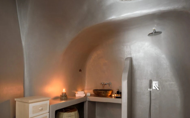 White Dream Suites