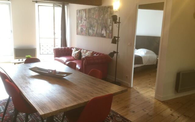 Appartement Luxe à Astorg Hypercentre