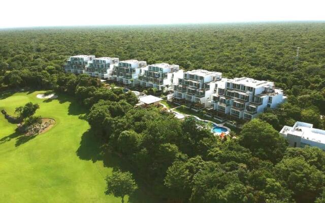 Luxurious Tulum Terrazas 2-bedroom Condominiuml