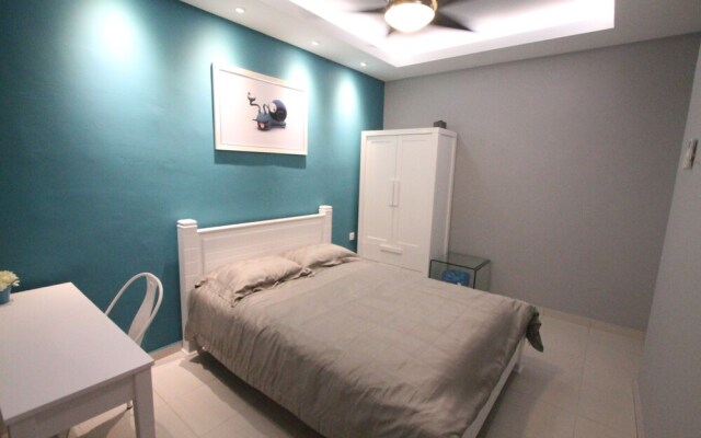 Ian's Genesis Townhouse