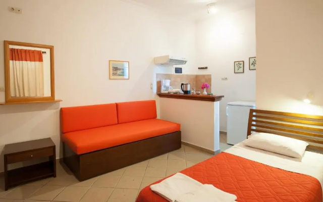 Zarkadis Beach Apartments