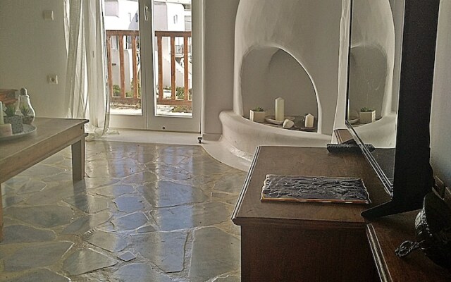 Ornos Suites