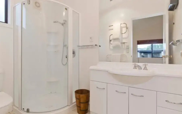 Tora Bay Exclusive Estate