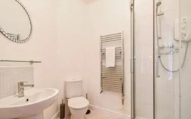 2 Ascot Mews - The Den York