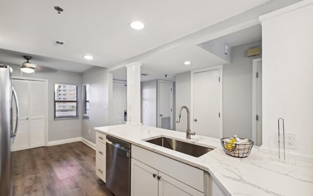 Inlet Reef 210 2 Bedroom Condo by RedAwning