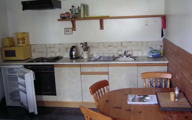 Snowgoose Apartments & Blacksmith Bunkhouse