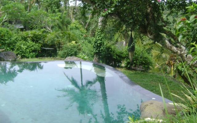 Taman Bebek Resort & Spa