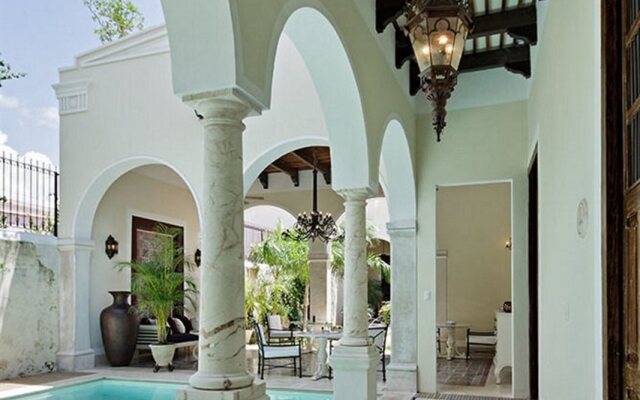 Casa Lecanda Boutique Hotel