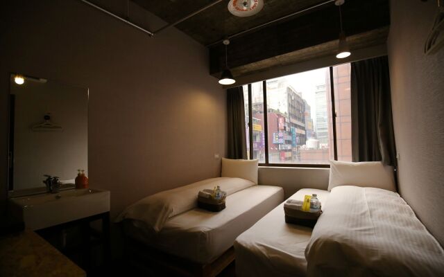 Nys Loft Hotel - Hostel