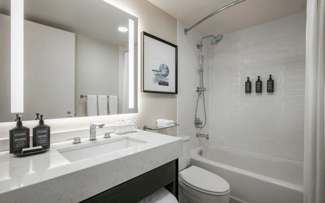 Sheraton LaGuardia East Hotel