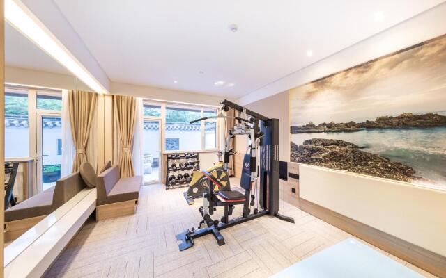 Atour Hotel Zhenda Road South Station Yantai