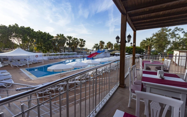 Grand Paradise Hotel