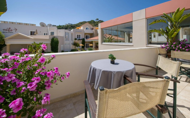 Toxo Hotel