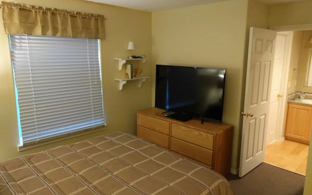 Waters Edge 108
