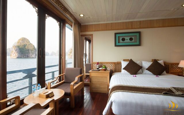 Pelican Halong Cruise