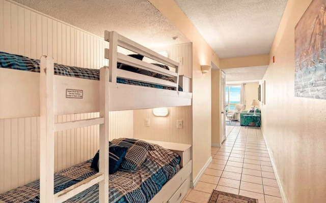 Pelican Beach 0602 1 Bedroom Condo