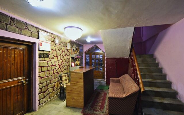 OYO 28187 Hotel Potala