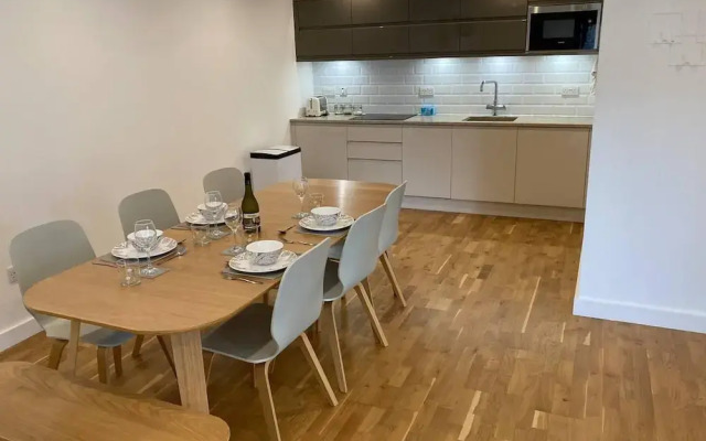 Countryside Annex- Sleeps 2, Free Parking & Garden