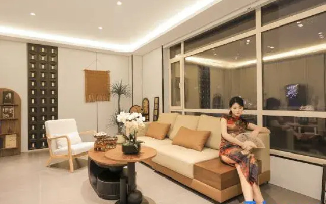 Yunfan Smart Cinema B&B