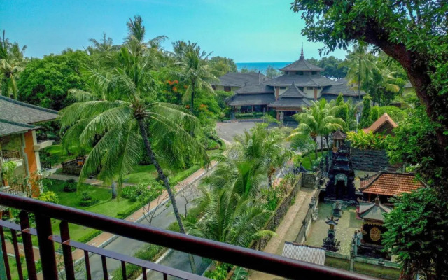 Club Bali Family Suites @Legian Beach
