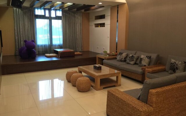 Reverside Villa